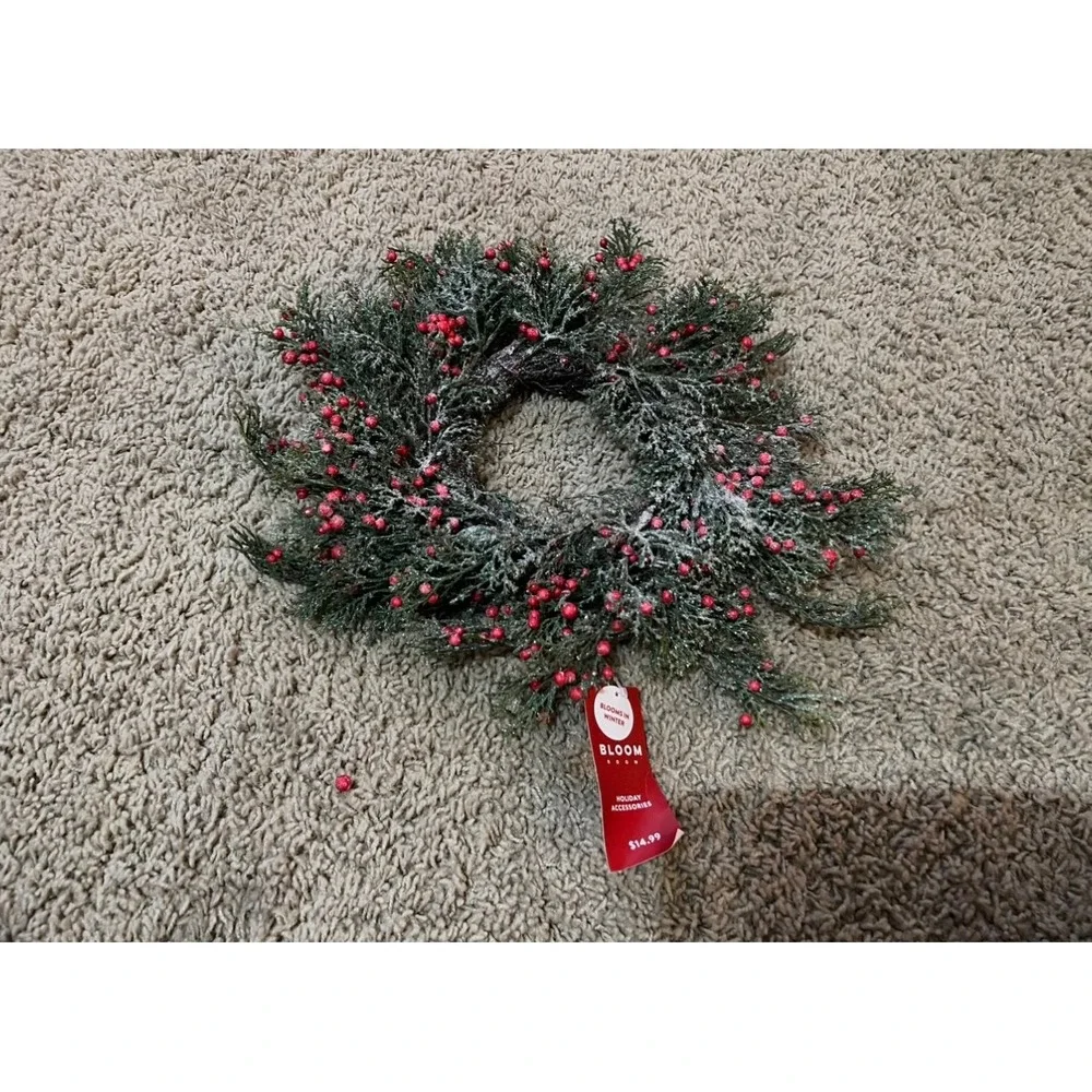 New place & Time Bloom room holiday accessory winter/Christmas Xmas wreath